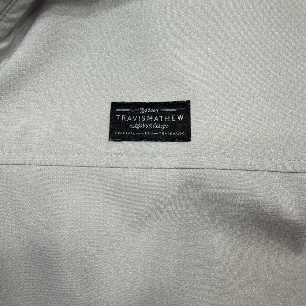 Travis Mathew Jacket Mens Medium Light Gray 1/2 Zip Windbreaker Golf Pullover - Picture 3 of 14